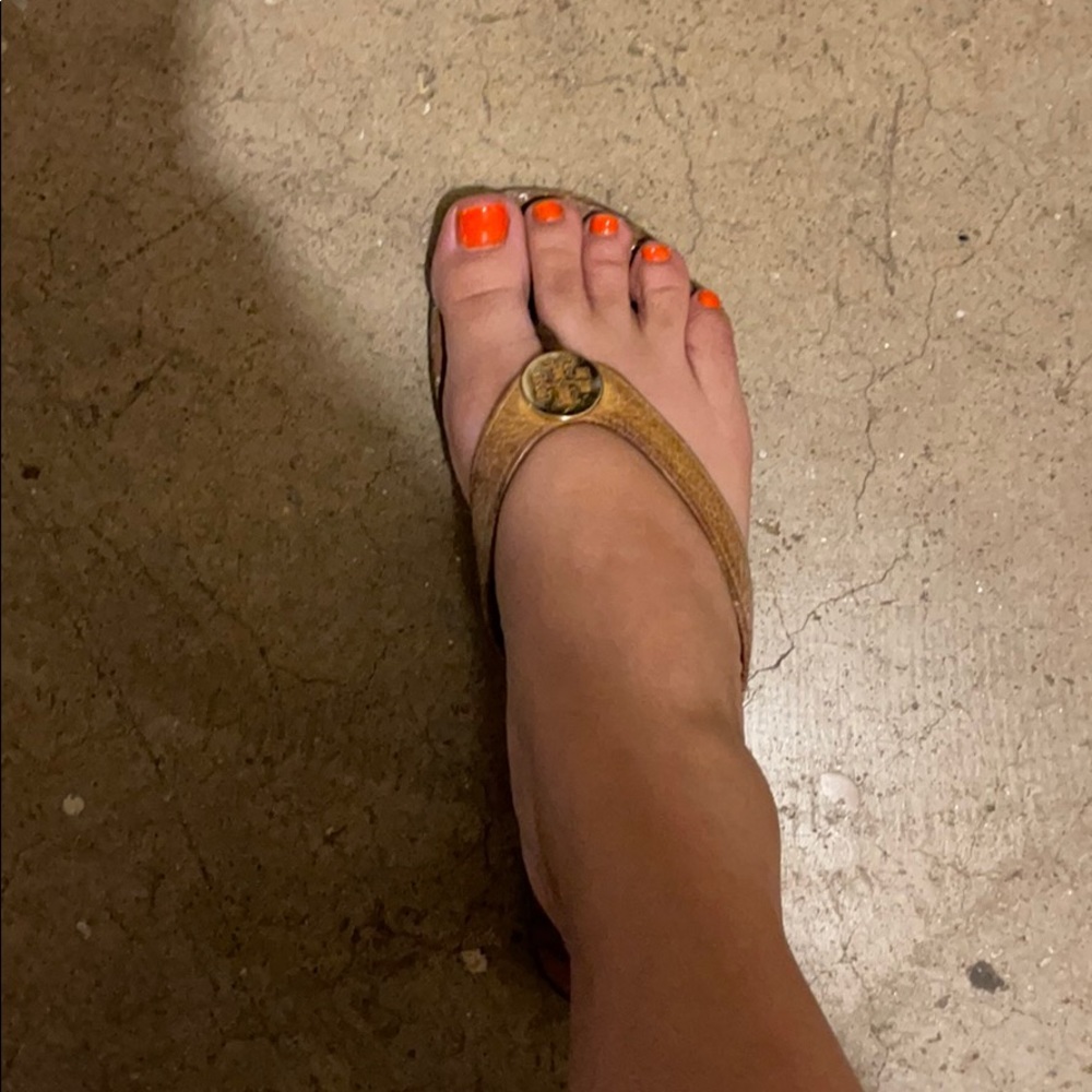Right Tory Burch Sandal